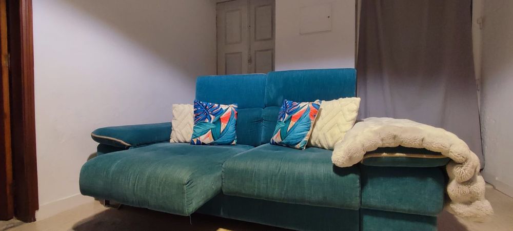 Sofá 200x105 - Assentos Extensíveis e Costas Rebatíveis
