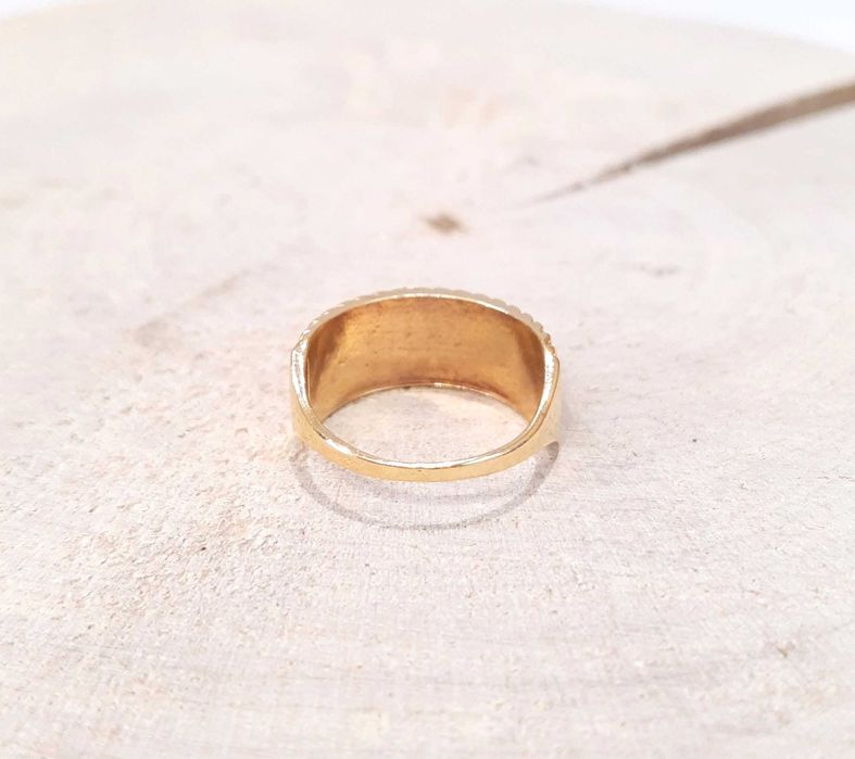 Złoty pierścionek p.585/5,28g