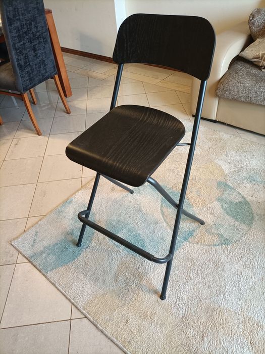 Cadeirão IKEA Franklin preta