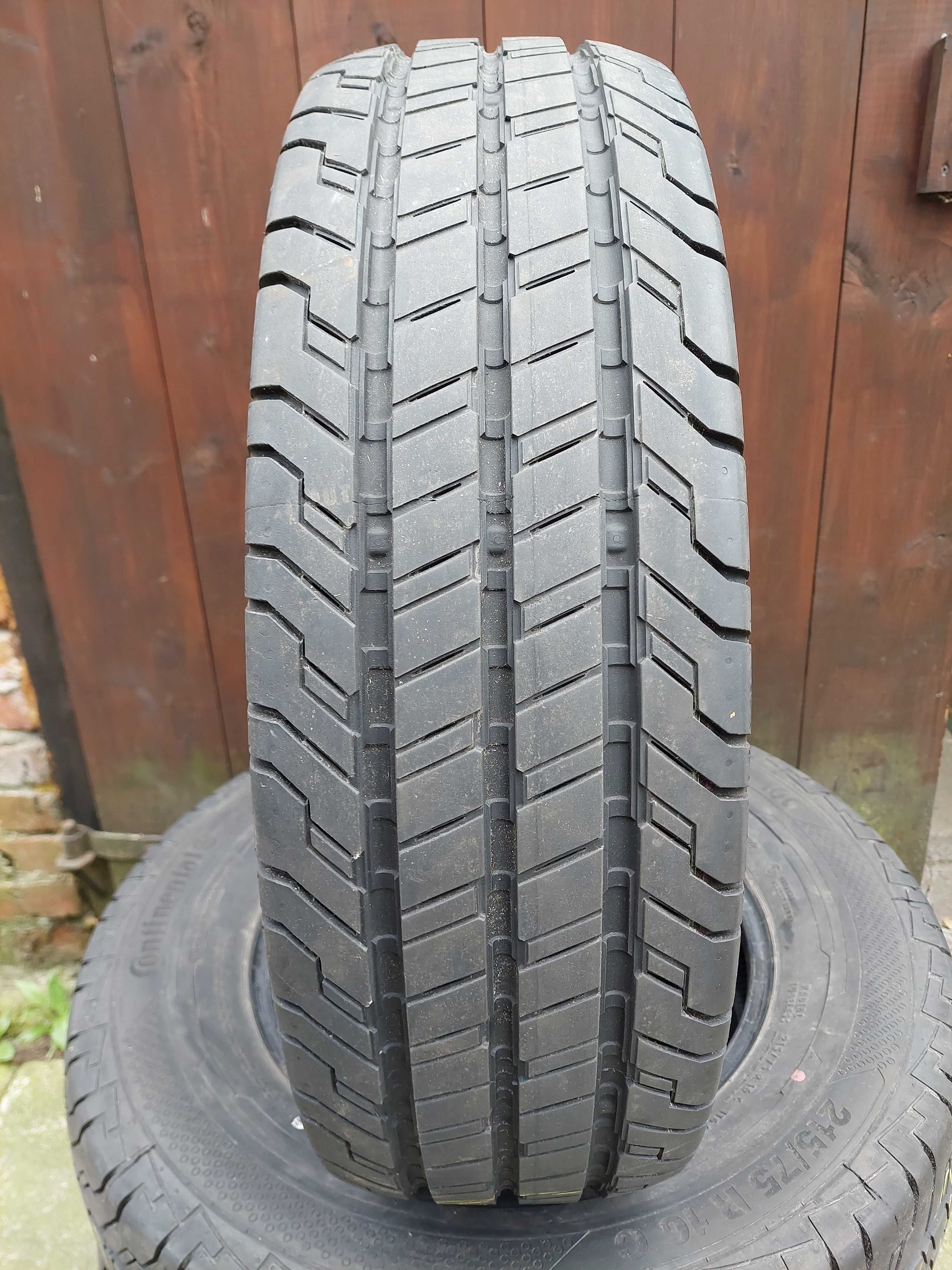 Komplet opon letnich Continental ContiVanContact 100  215/75R16C