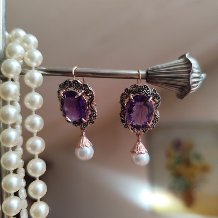 Brincos em ouro rosa 9 K e prata 925 com Ametista e Diamantes naturais