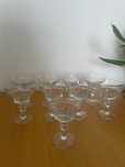 Conjunto de 9 Copos de Cocktail Vintage – Vidro trabalhado