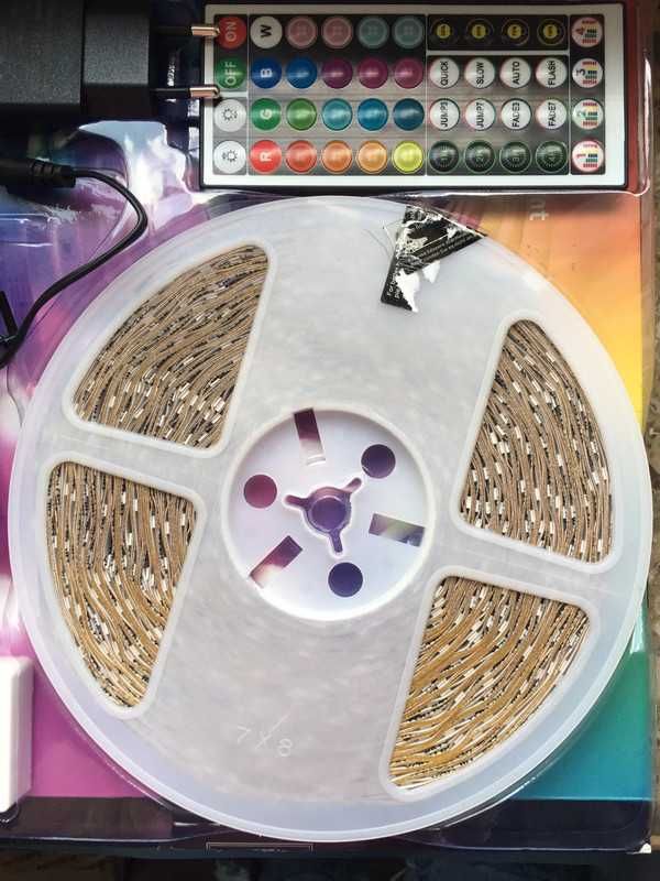 Taśma LED RGB 30m pilot bluetooth