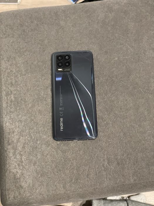 Telefon realme 8