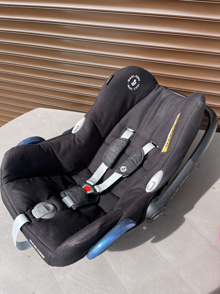 Автокрісло Maxi Cosi Cabriofix