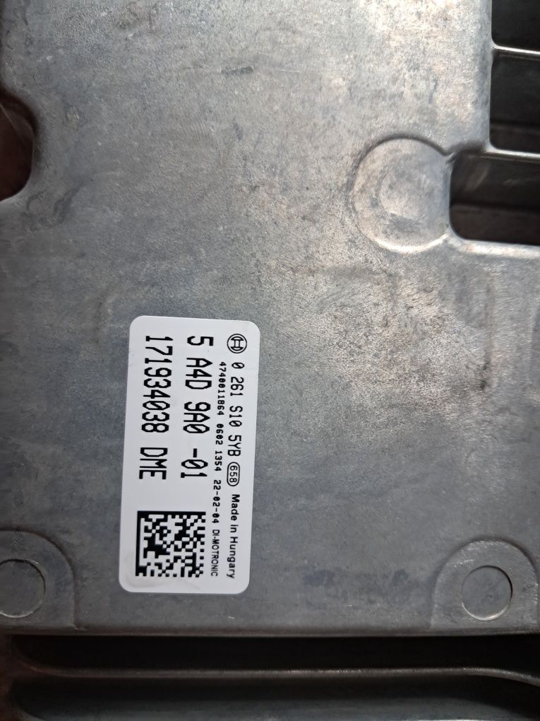 Sterownik silnika - BMW X1 F48 - 2.0i - Bosh VI 20/1 - 5A4D