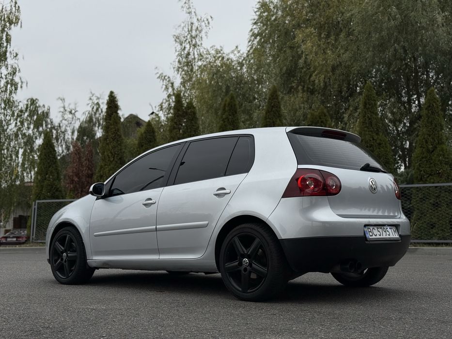 VOLKSWAGEN GOLF V 2005 , 2.0 полный привод , в идеальном состоянии