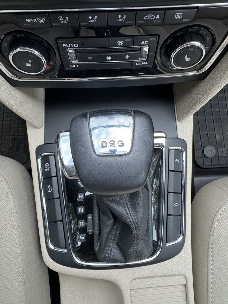 Skoda Superb 2.0 TDI Elegance DSG