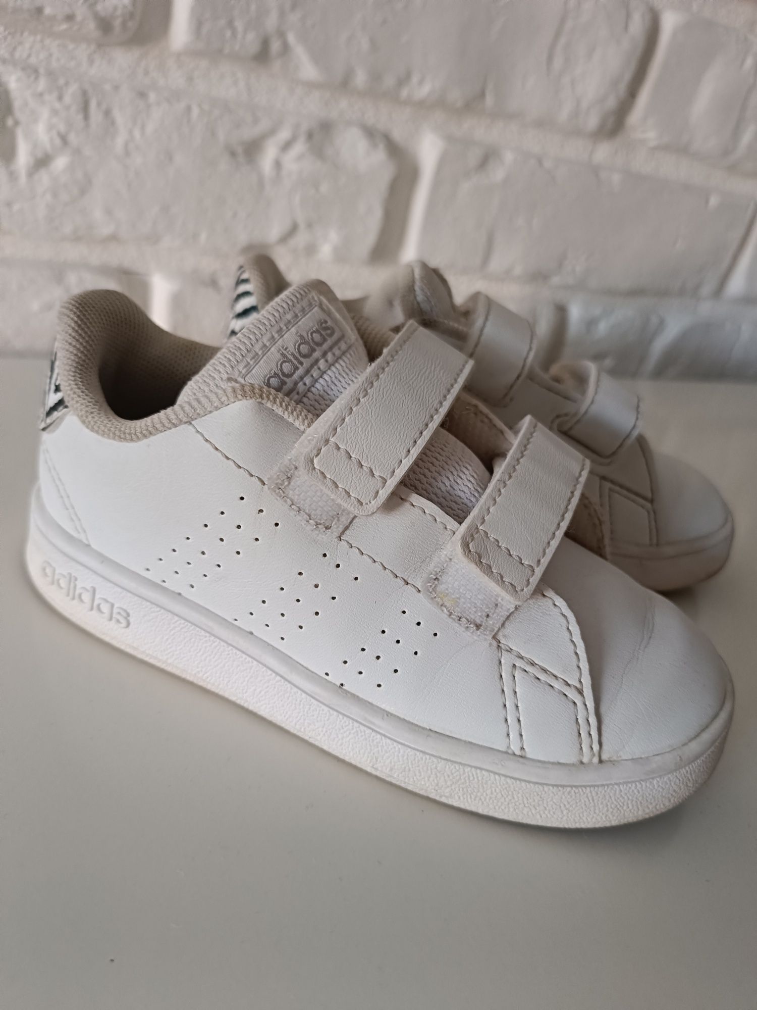 Buty dla dziewczynki Adidas