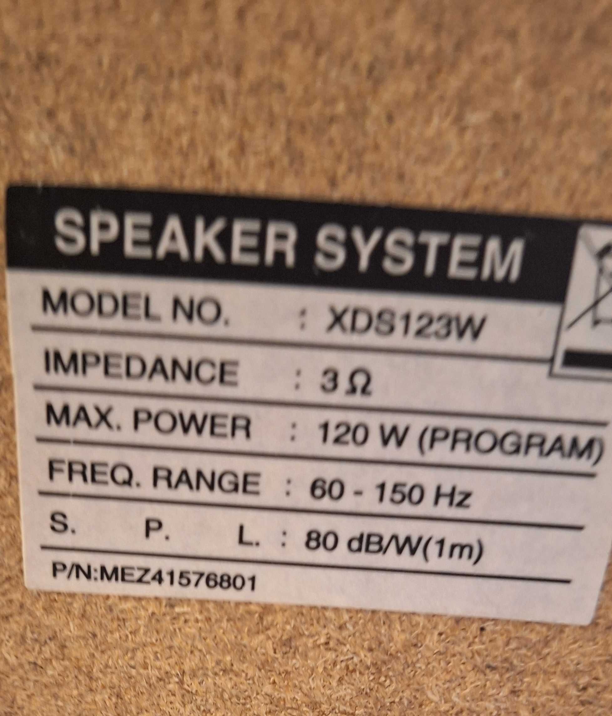 Kolumny głośnikowe + subwuffer LG