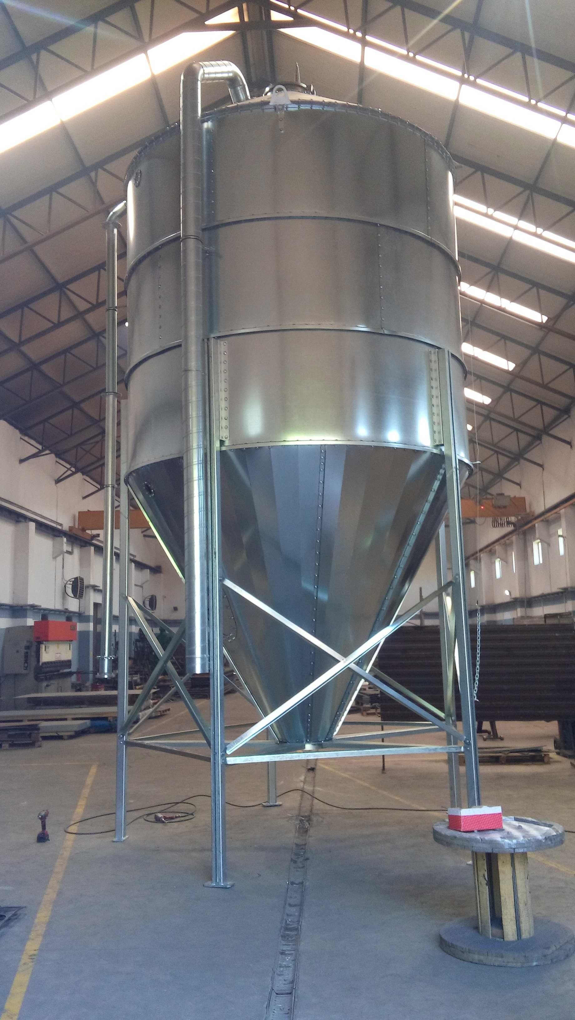 Silos Zbożowy Paszowy Lejowy 3/5/6/8/9/12/15/18/20/25/30T Producent PL