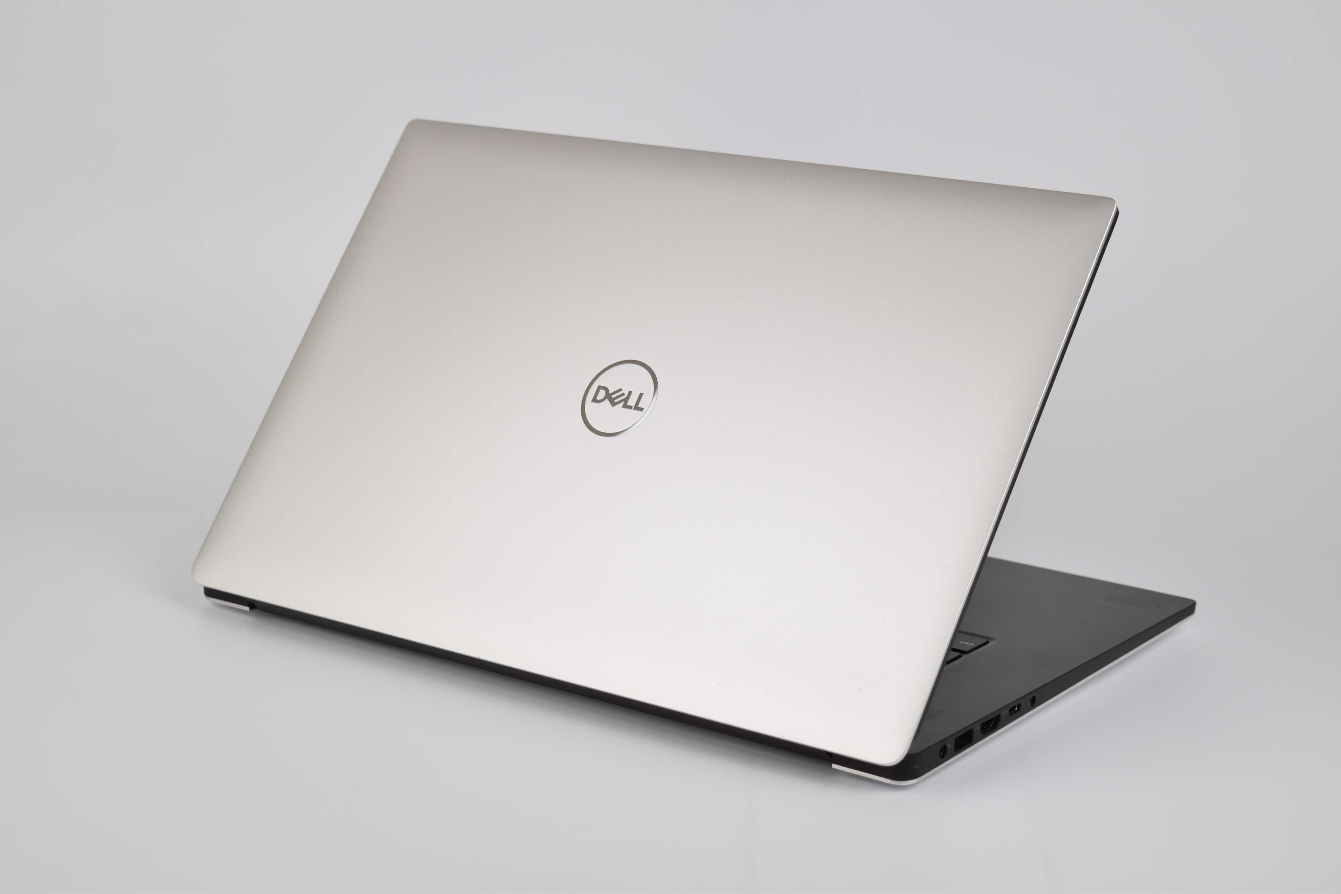 Dell Precision 5530 Xeon E-2176M P2000 16/32гб 512/1тб 15.6" Ноутбук