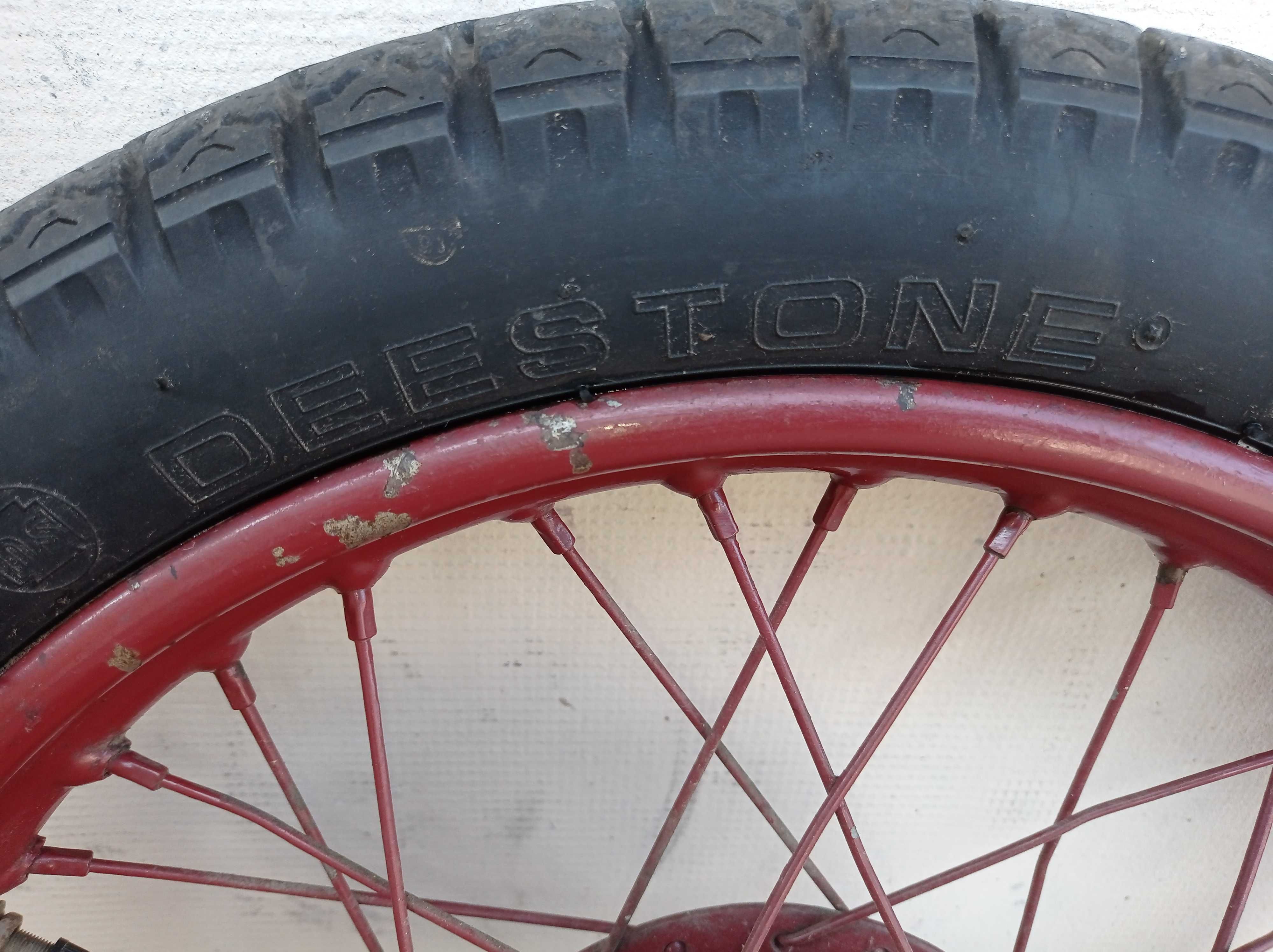WSK - koło 18 cali 3.00-18 - przód - Deestone (cross)