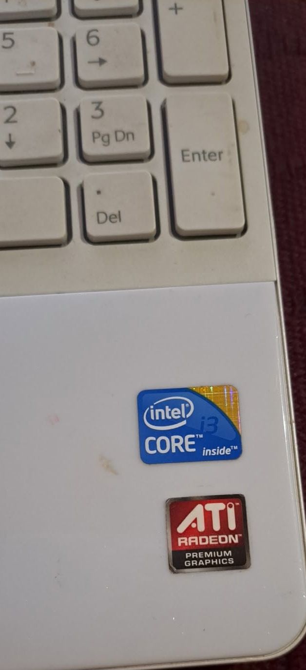 portátil Sony VAIO i3 
Processador