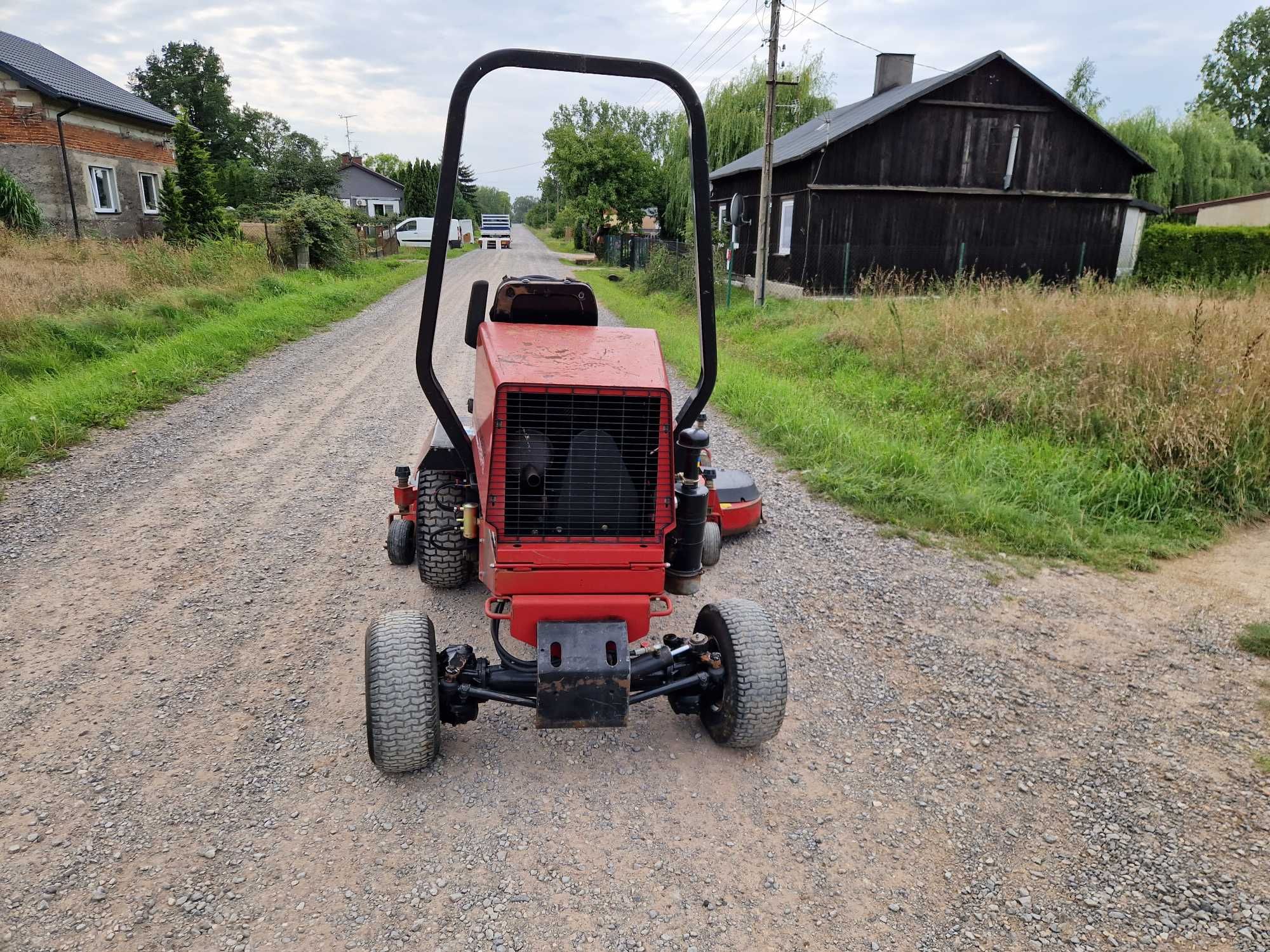 kosiarka mulczer TORO Groundmaster 325D 4x4 szerokość  1,8m diesel