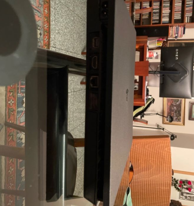 Playstation 4 com cabo