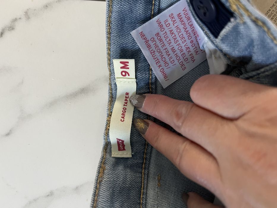 Spodnie Levis nowe 9 miesięcy