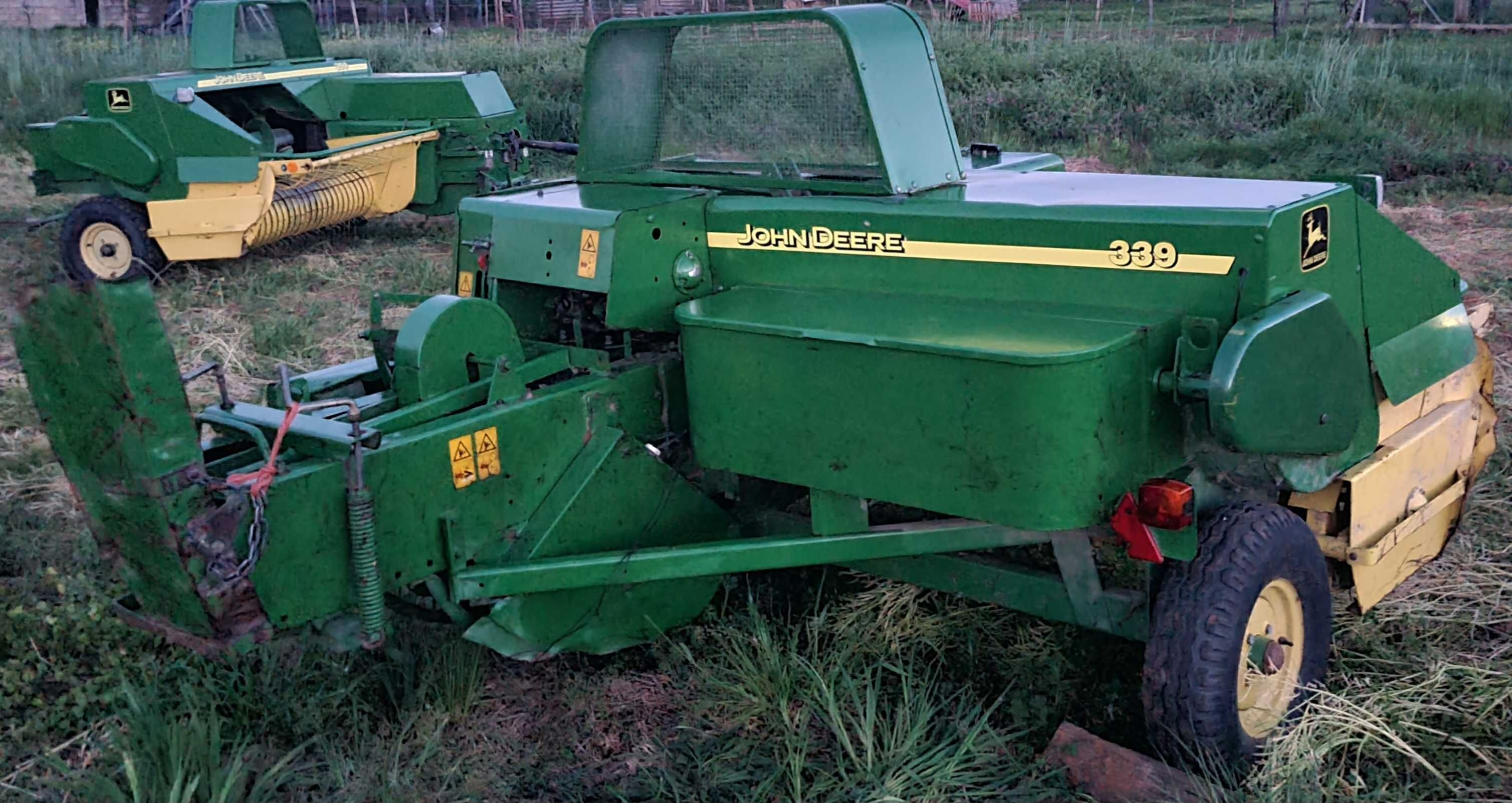 Enfardadeira john deere 339