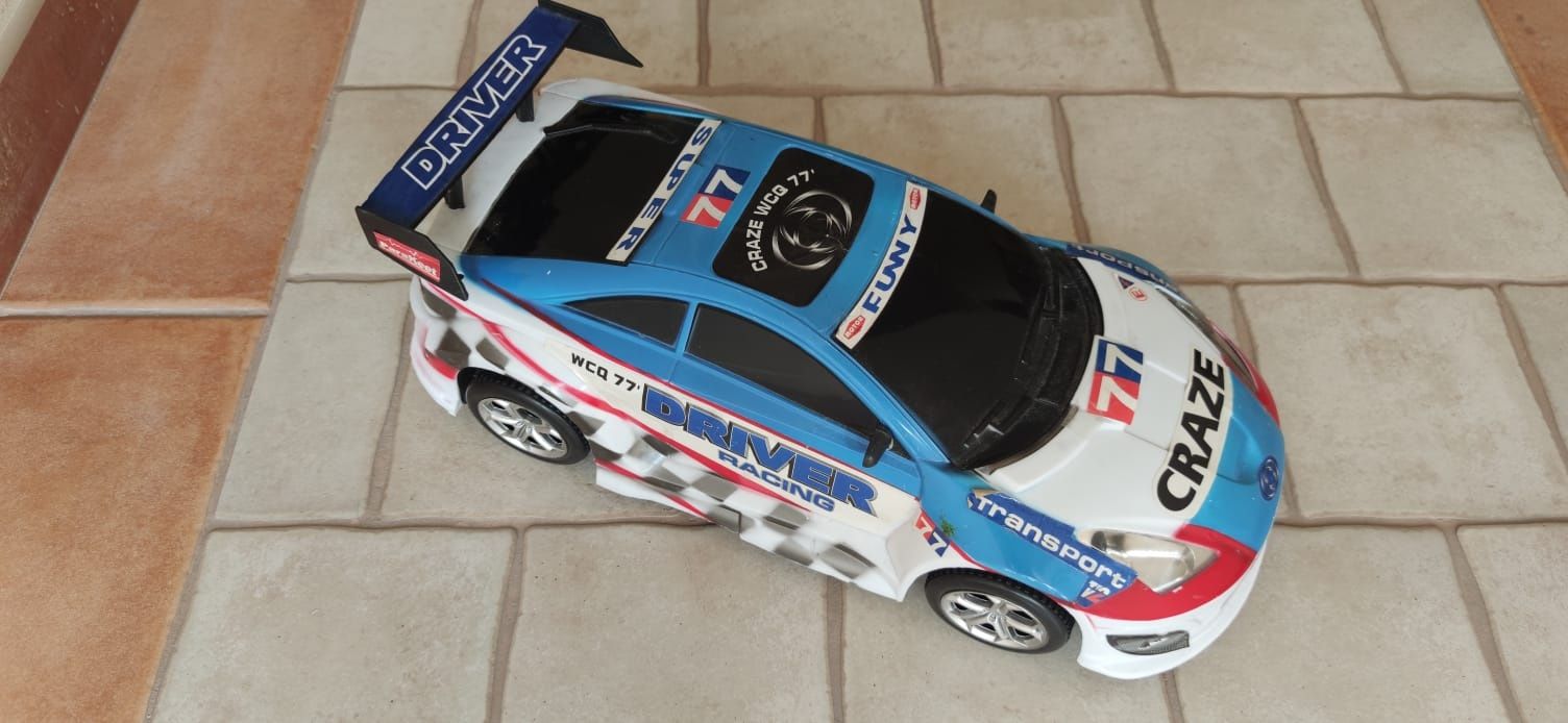 CARRINHO SUPER CORRIDA - Road Racer / Speed Wheels 47cm

Carro de corr