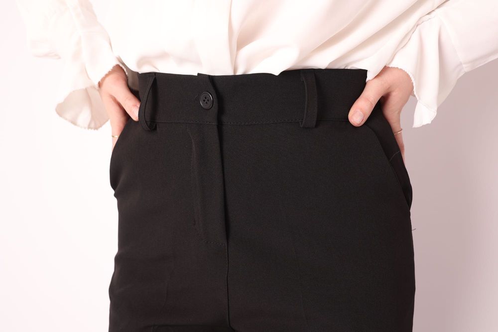 Spodnie czarne klasyczne r. XL