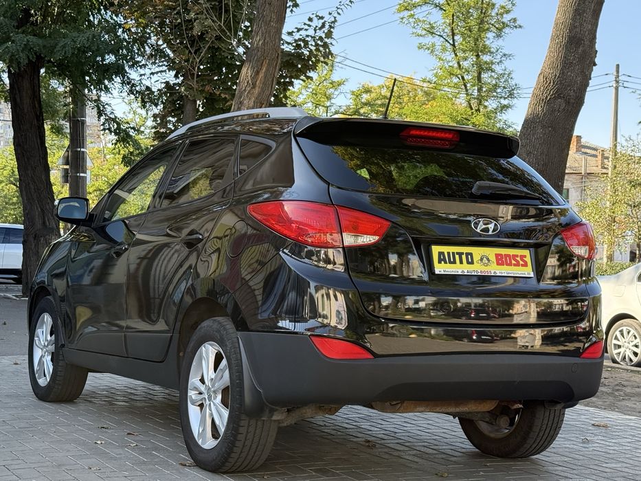 Hyundai Tucson 2013, 2.4 газ/бенз, автомат