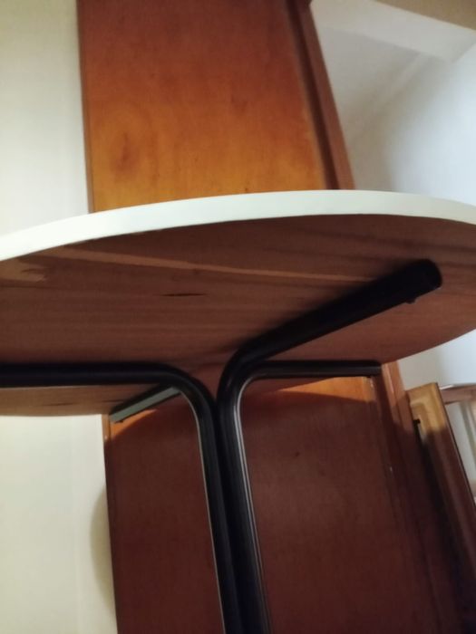 Mesa redonda tipo Camilha