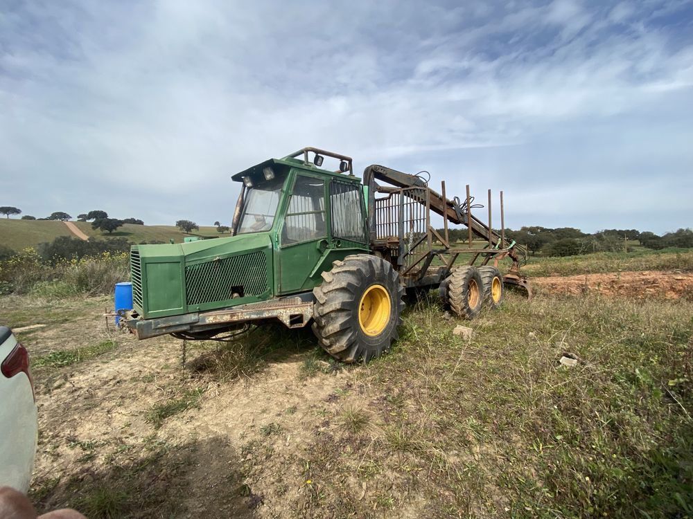 Maquina florestal