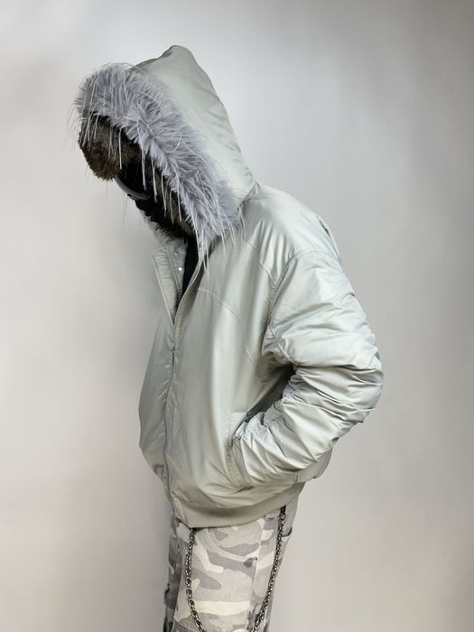 Бомбер с мехом на капишоне белый аляска куртка белая MA1 opium bomber