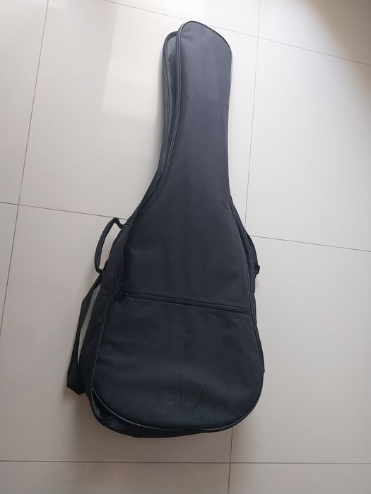 Guitarra yamaha c40