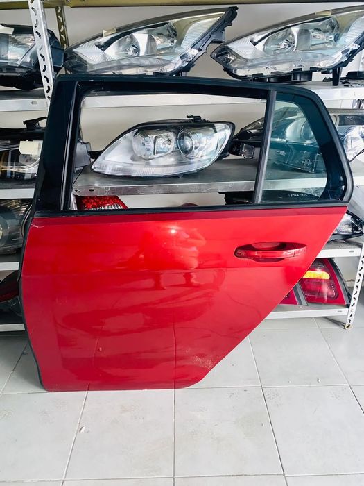 Porta Trás Esquerda Volkswagen Golf VII - 2012 / 2020