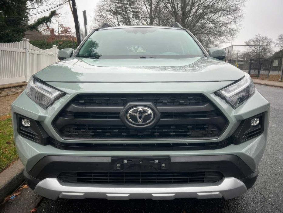 Toyota RAV4 Adventure      2022