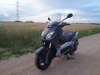 Yamaha X-max 125