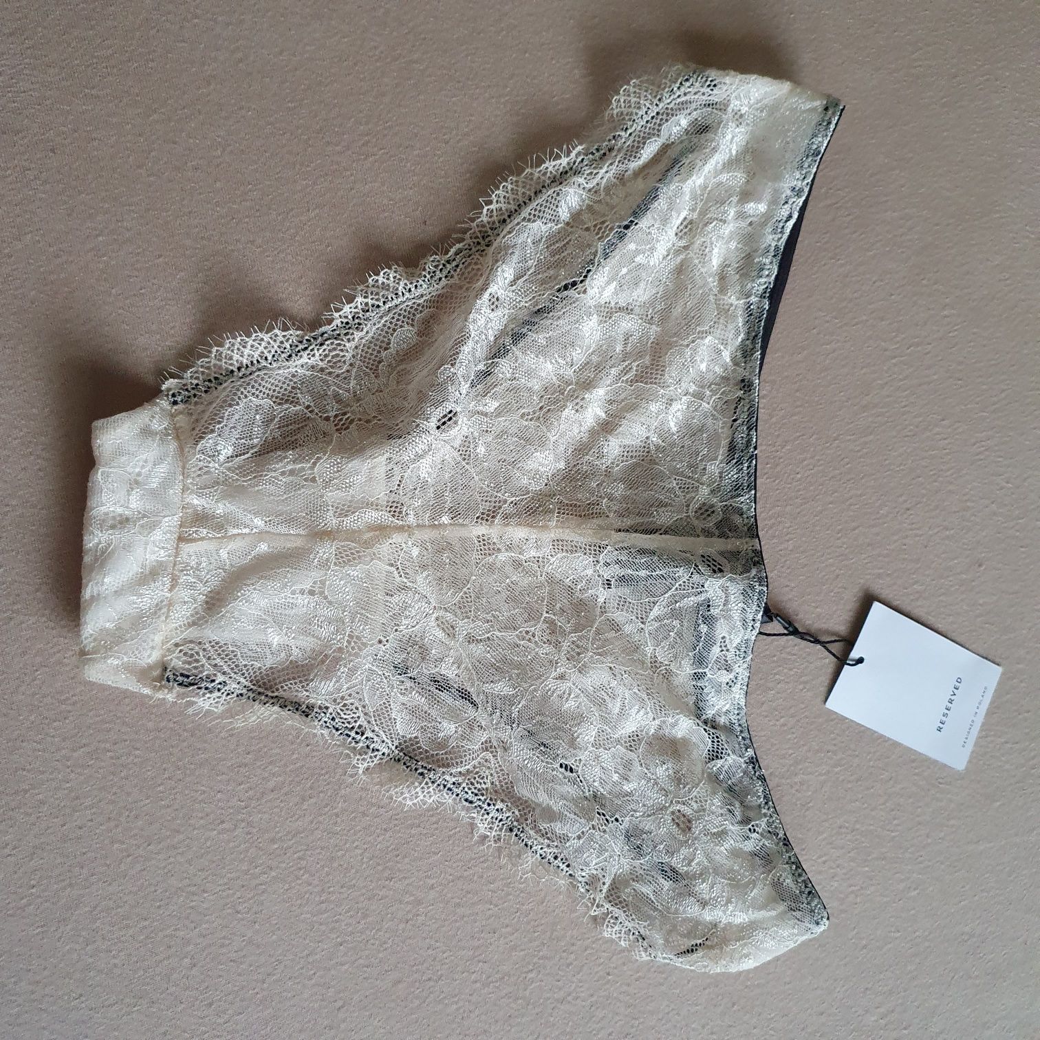 Nowe majteczki figi koronkowe ecru Reserved M seksowne