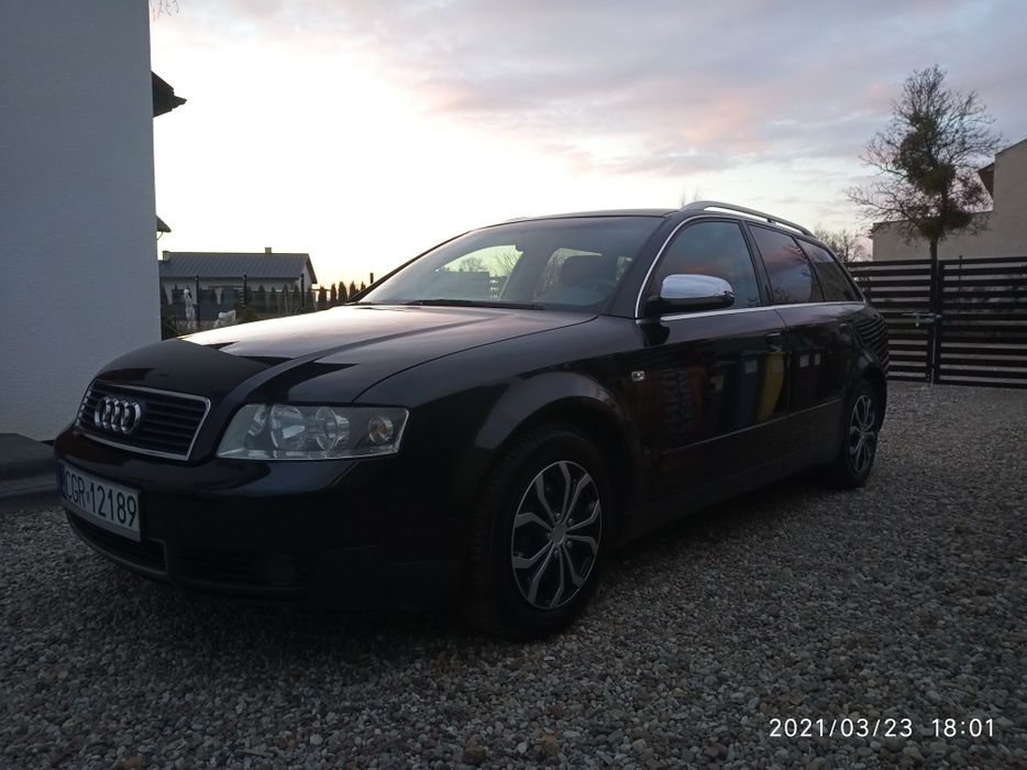 Sprzedam Audi a4b6 silnik 1.8t benzyna uszkodzony
