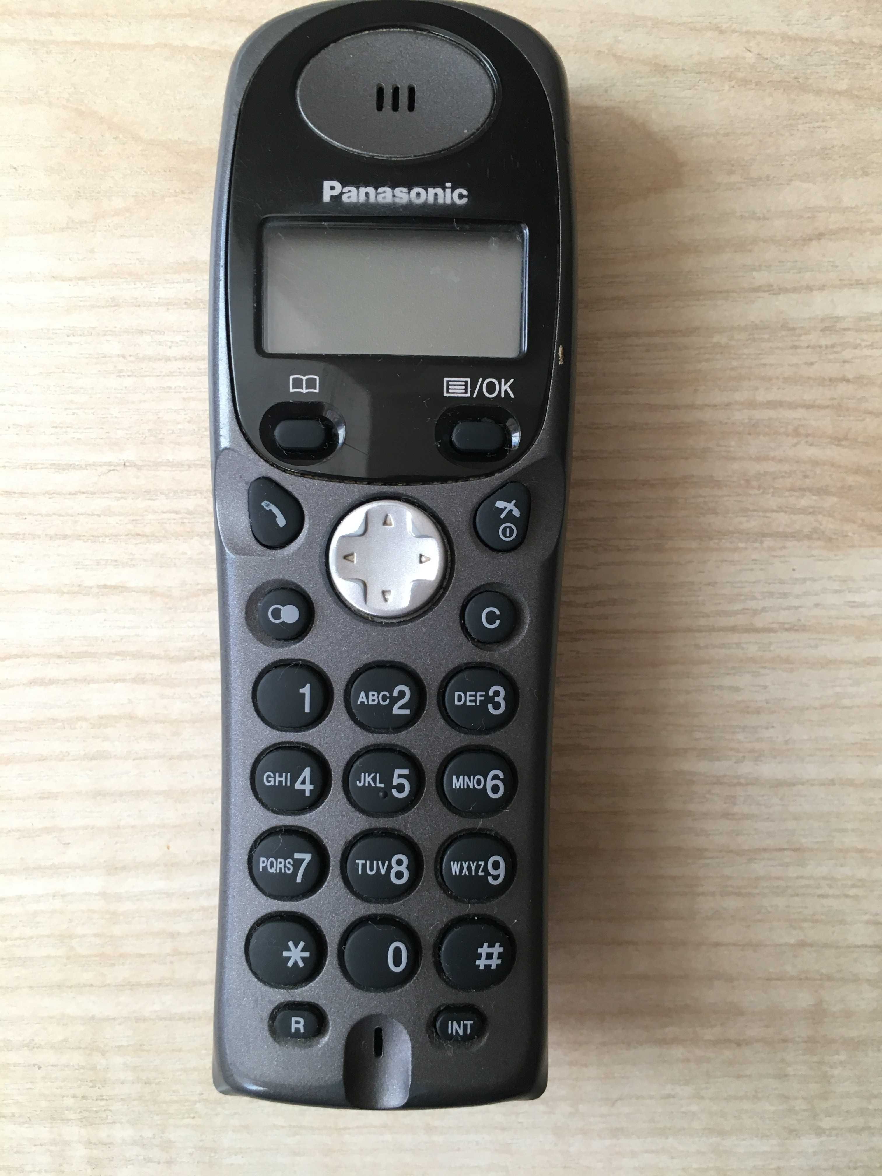 Цифровой безпроводной телефон PANASONIC KX-TG1107UA