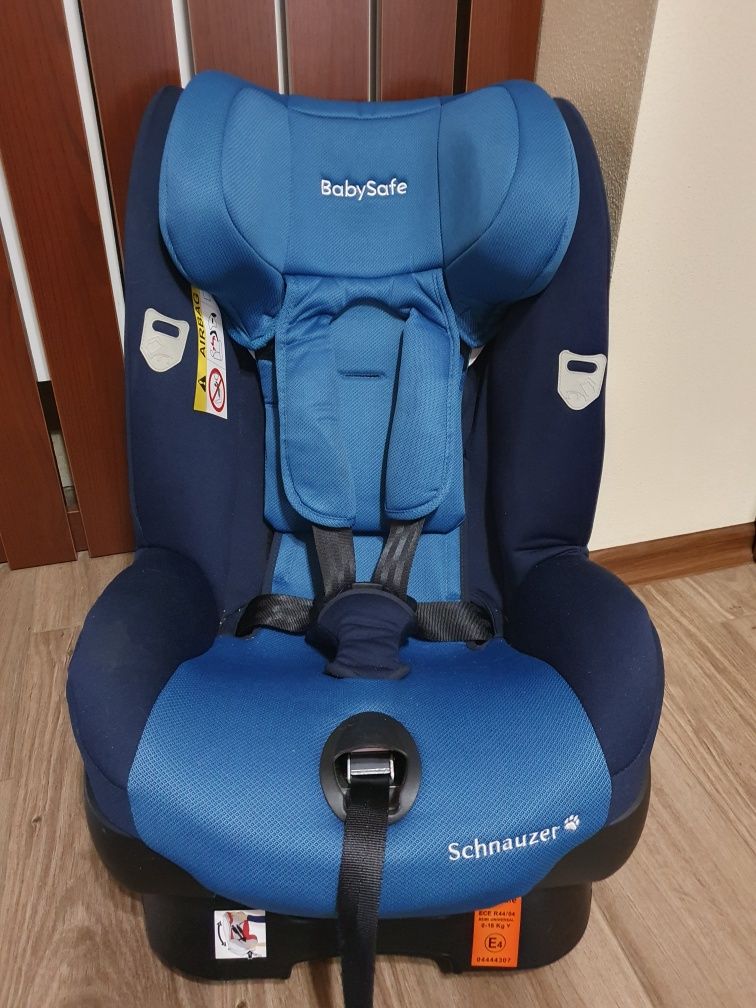 Fotelik Schnauzer BabySafe 4* ADAC 
0-18 kg, FWF/RWF