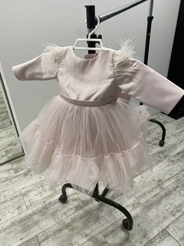 Детское платье на 1 -годик!!