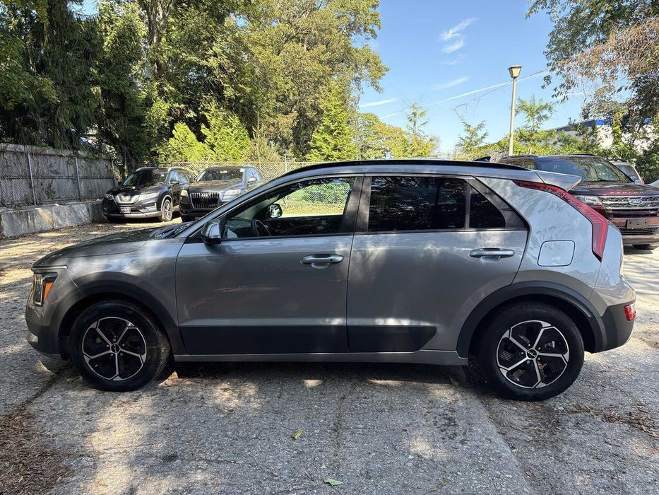 2023 Kia Niro EX