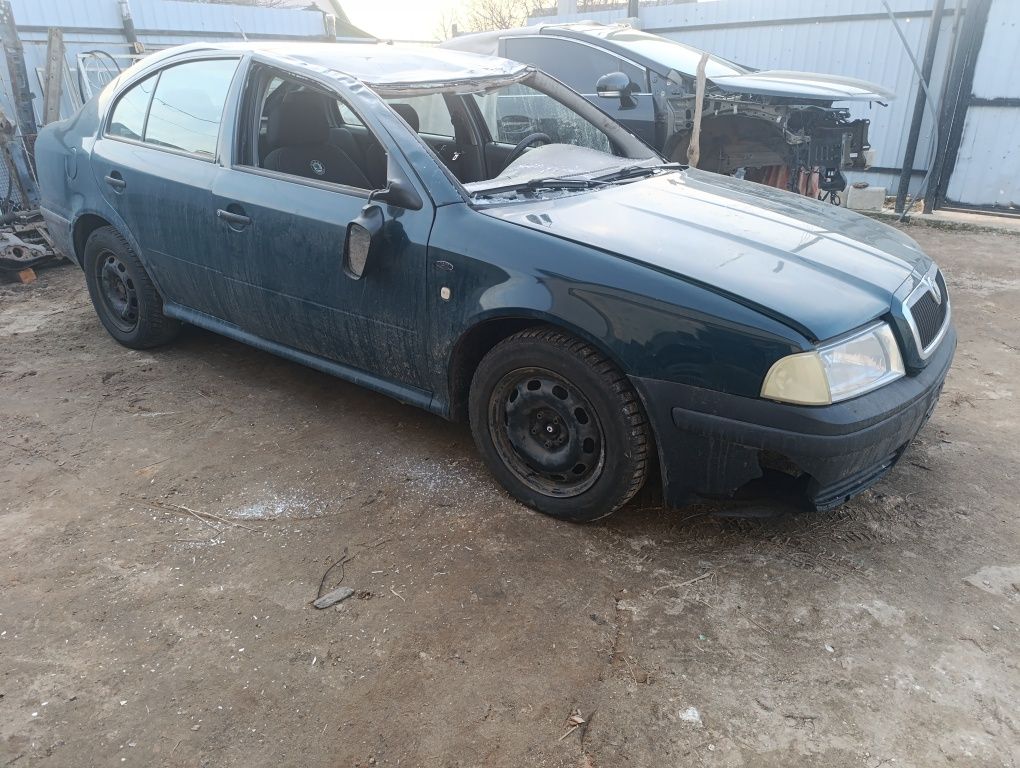 Кузов с документами Шкода Октавия тоур, хачбек 1.4і 16V Skoda Octavia
