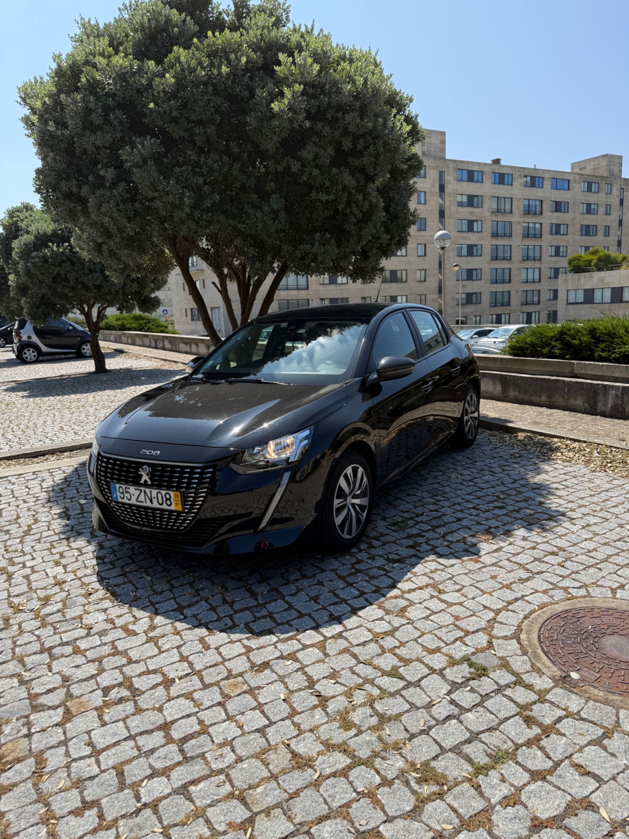 Peugeot 208 1.2 impecável