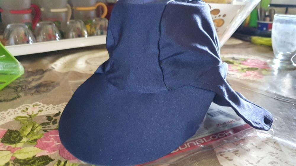 Chapeu (Suncap) azul para criança tam. S de praia
