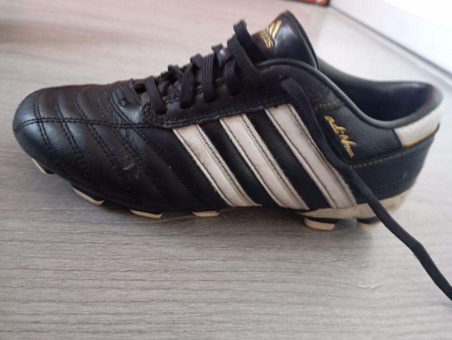 Продам бутсы футбольные