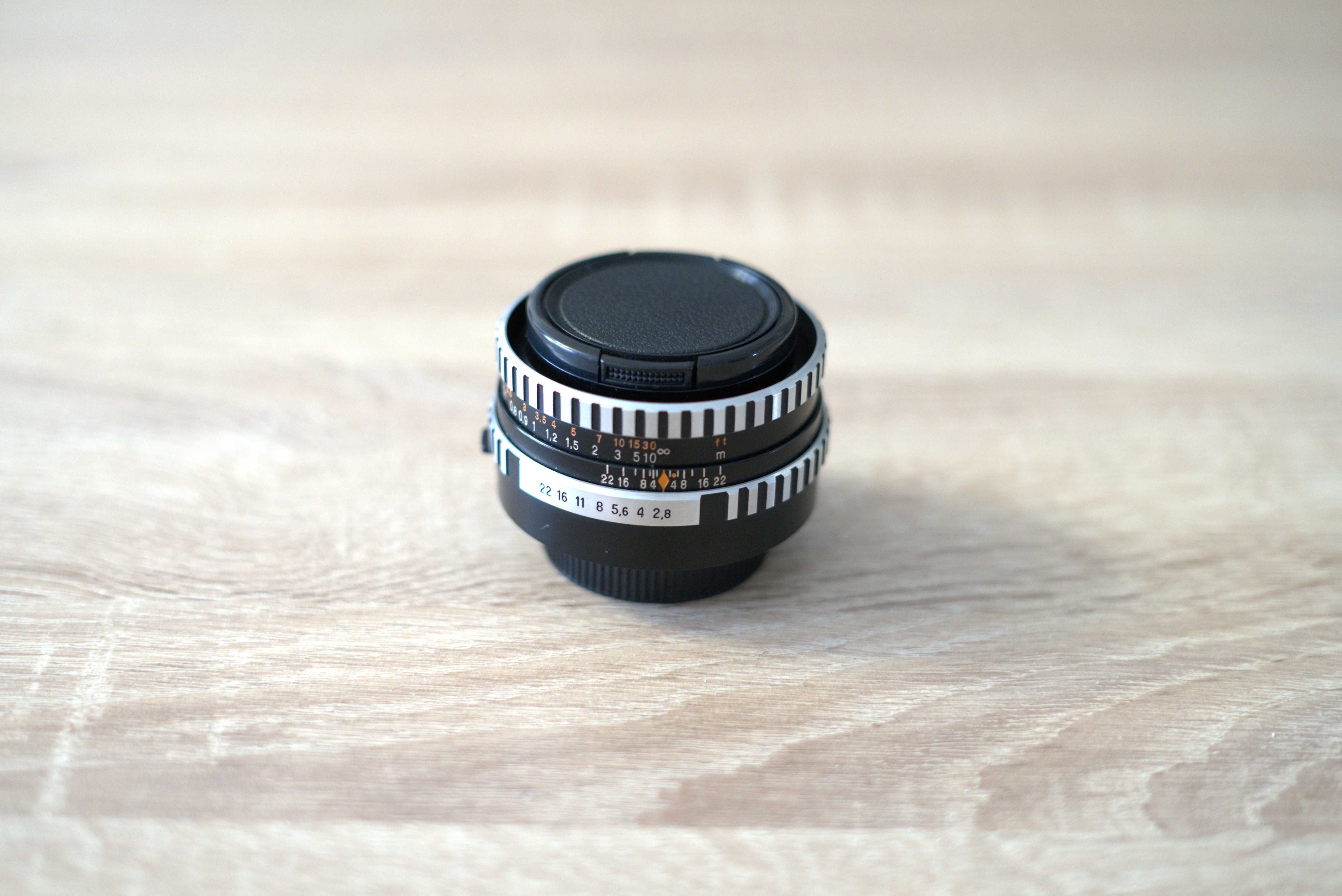 Carl Zeiss Tessar 50 mm f/2.8 zebra obiektyw M42