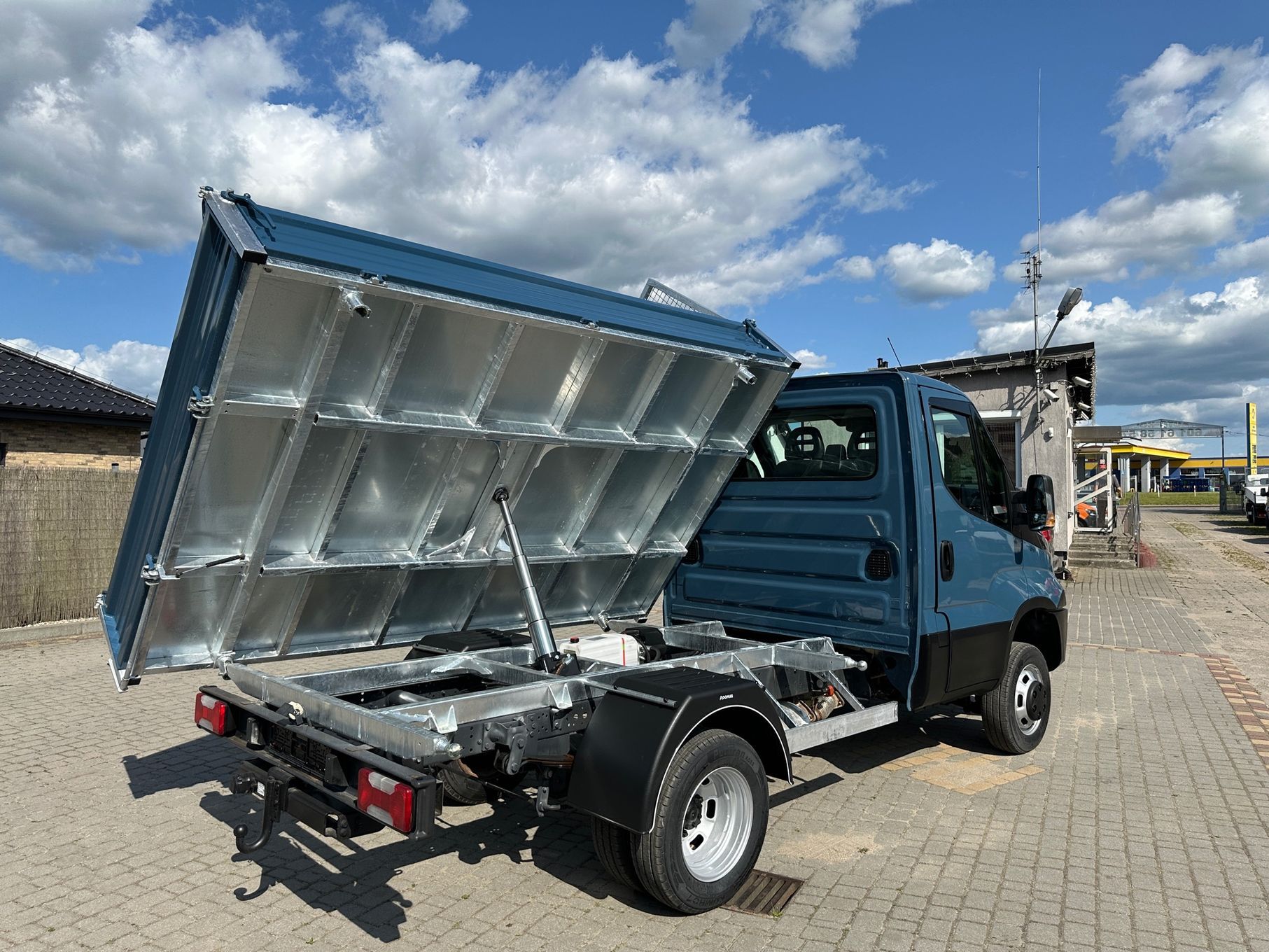 Iveco 35c15 WYWROTKA 4X4  Iveco Daily 35 C 15 3,0 D Kiper 4x4 HAK 3500kg