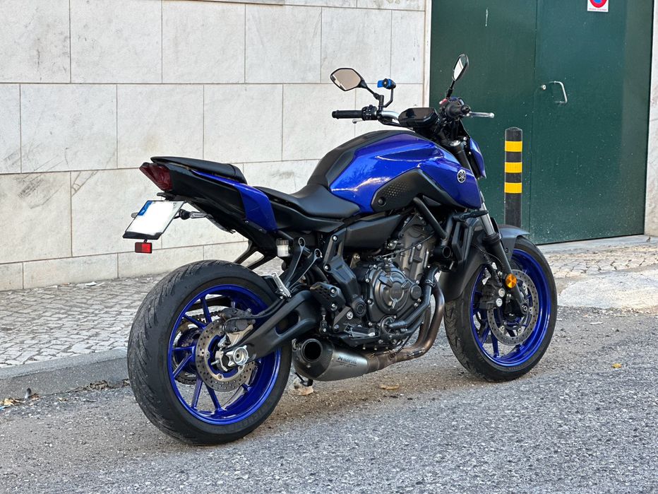 Yamaha Mt07 akrapovic/quickshift