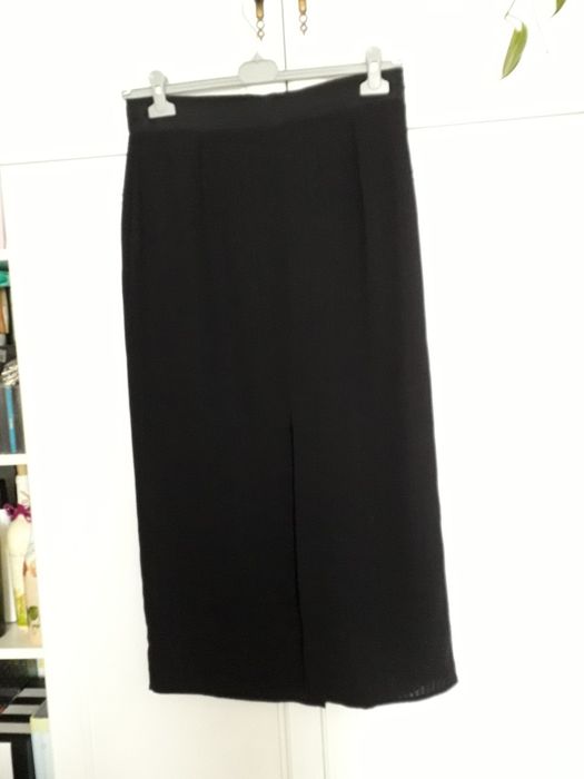 Elegancki zestaw żakiet ze spódnicą