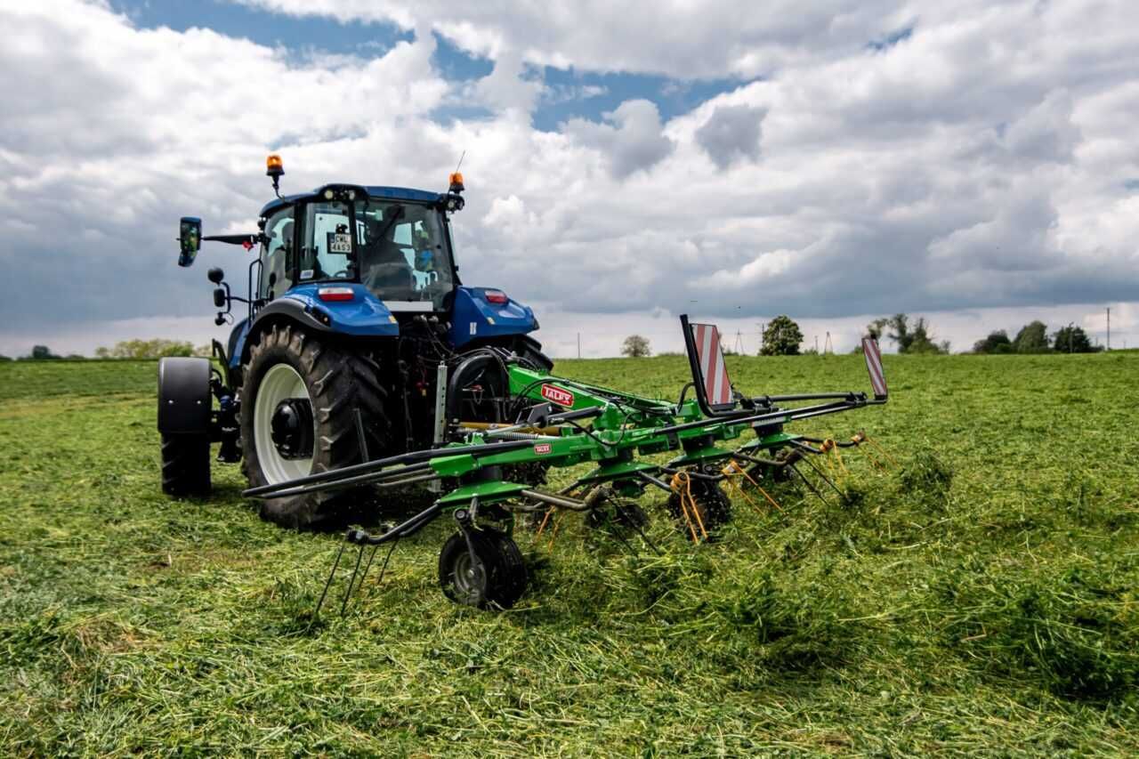 Przetrząsacz Sipma PT520 Salsa 5,2m  Talex 5,5m Jar-Met Pronar