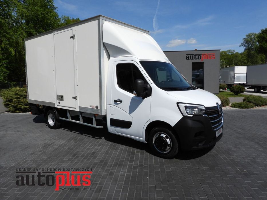 Renault MASTER  KONTENER WINDA 8 PALET TEMPOMAT NAWIGACJA LEDY BLIŹNIACZE KOŁA KLIMATYZACJA  145KM  stan bardzo dobry, nie wymaga nakładów finansowcyh dostępny od ręki