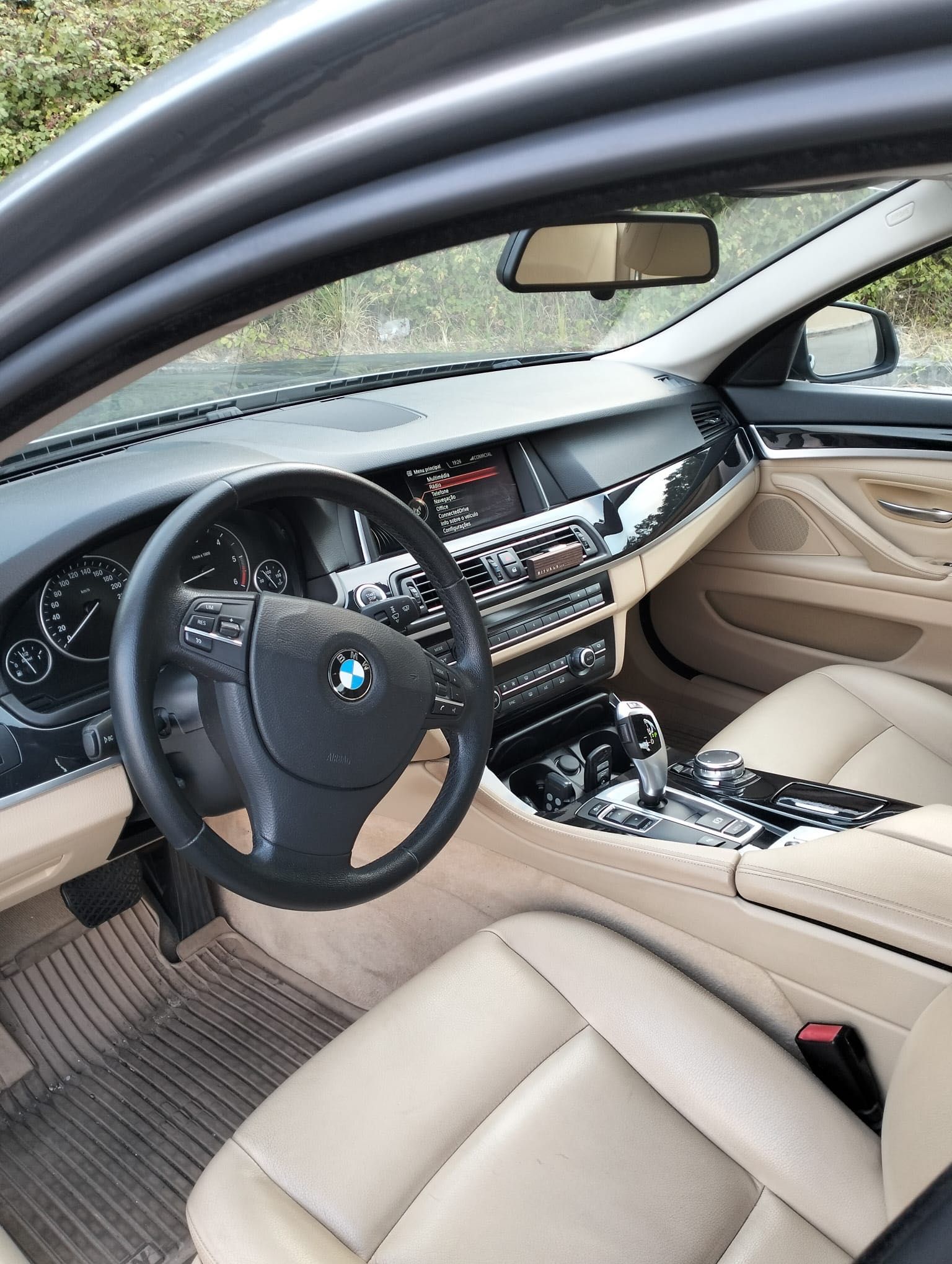 Vendo BMW Série 5 versão 535d