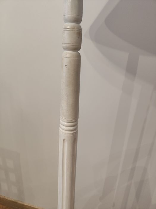 lampa stojąca rustykalna